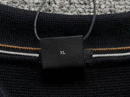 H - SWEATER