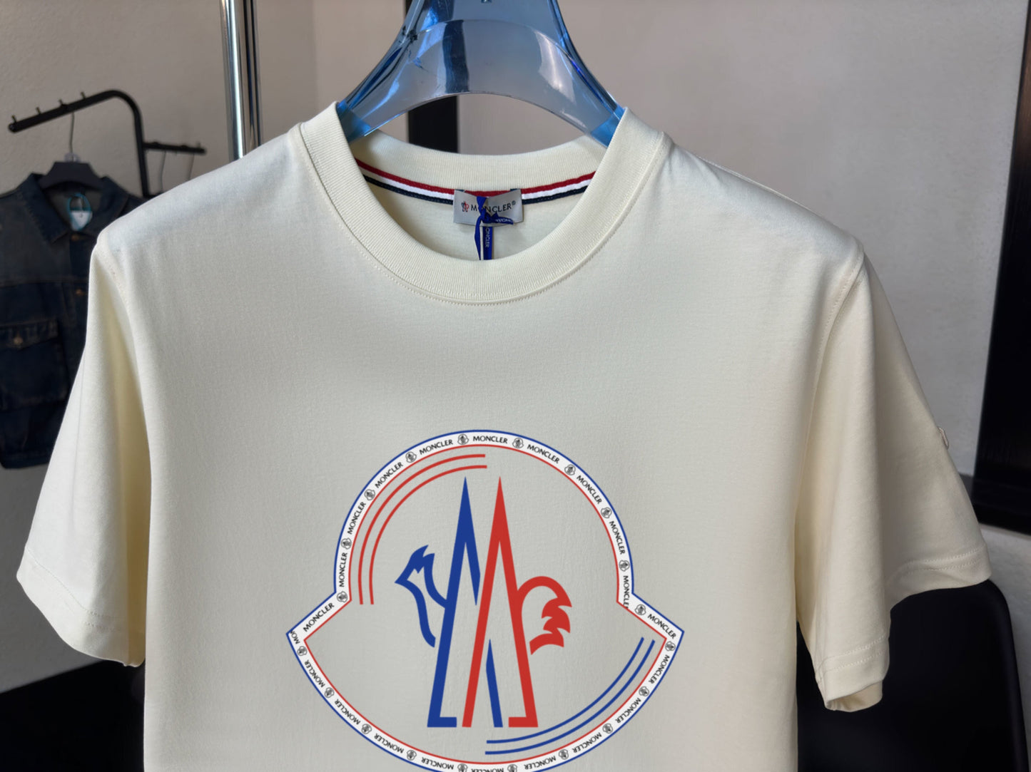M - TSHIRT