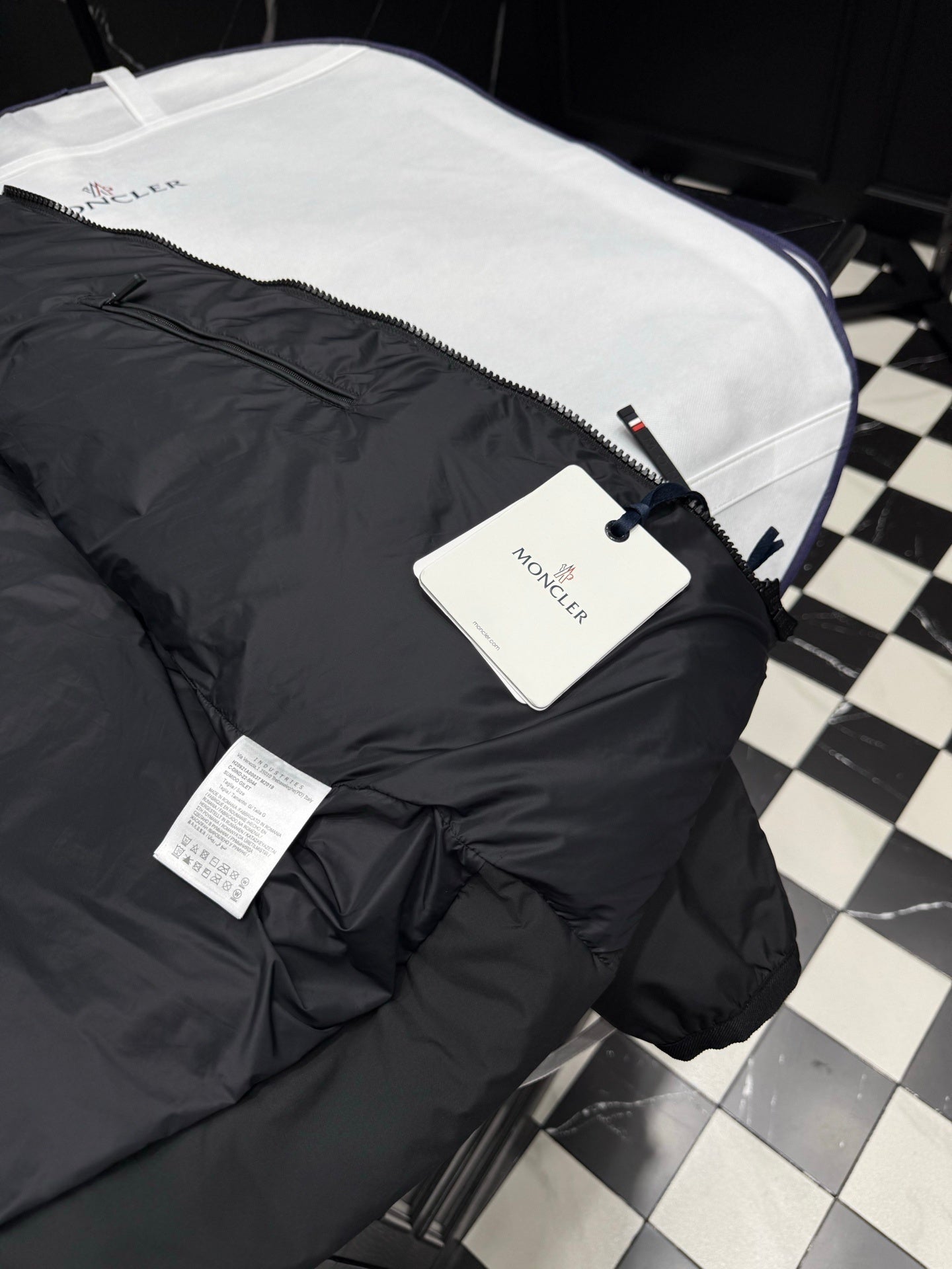 G - CARDIGAN