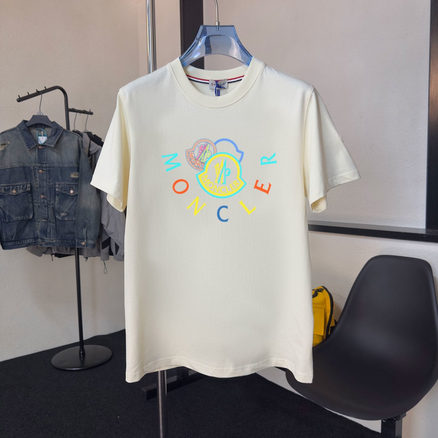 M - TSHIRT