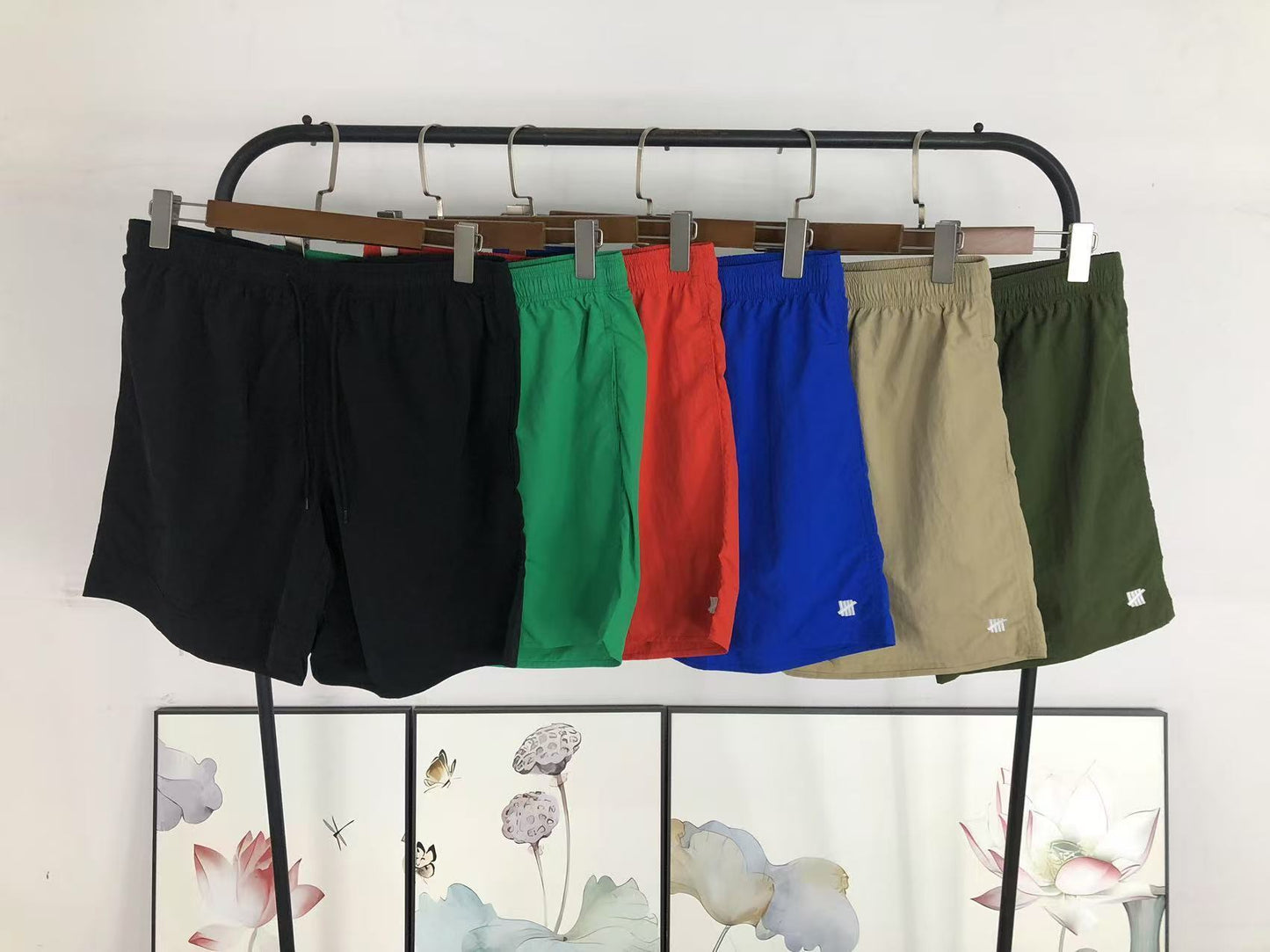U - SHORTS
