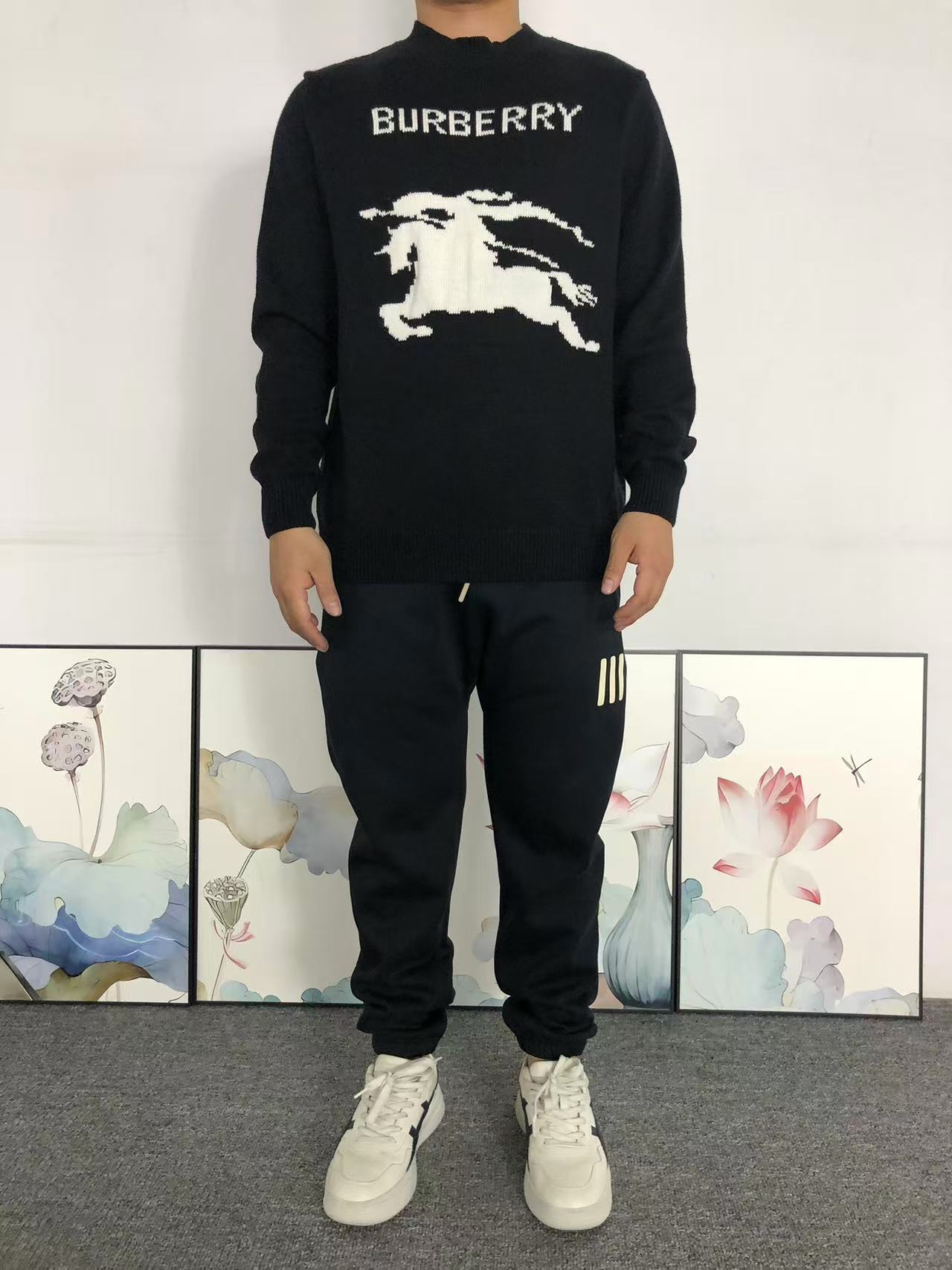 B - SWEATER