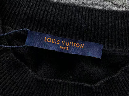 L - SWEATER