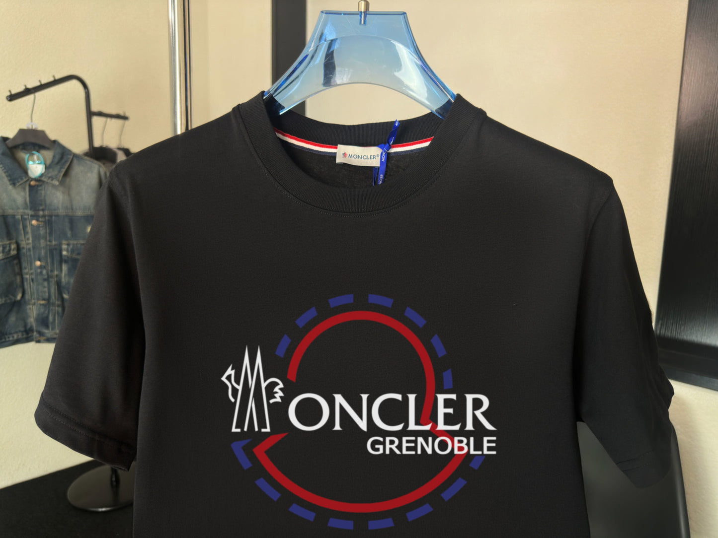 M - TSHIRT