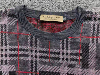 B - SWEATER