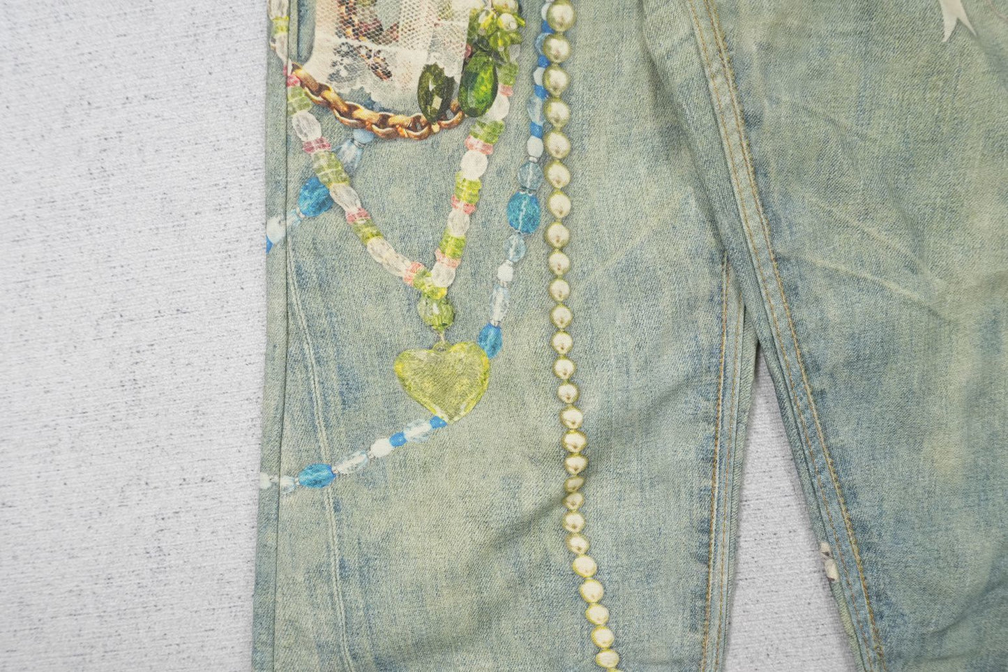 A - JEANS