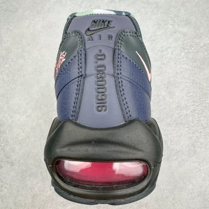 C - SNEAKERS