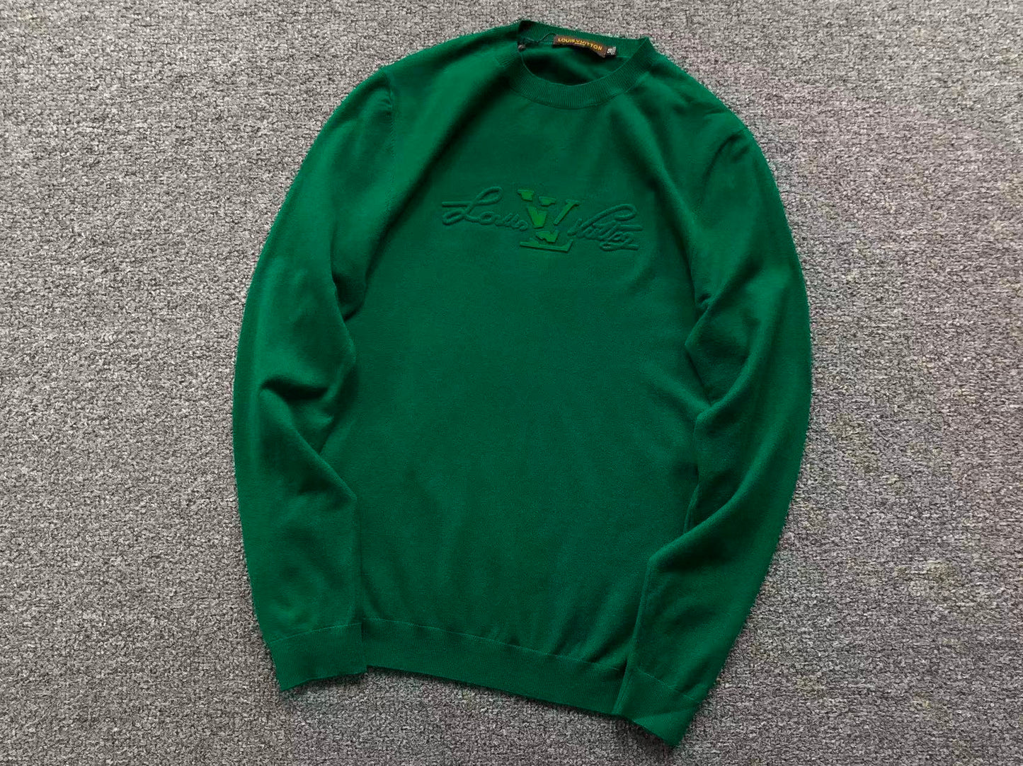 L - SWEATER