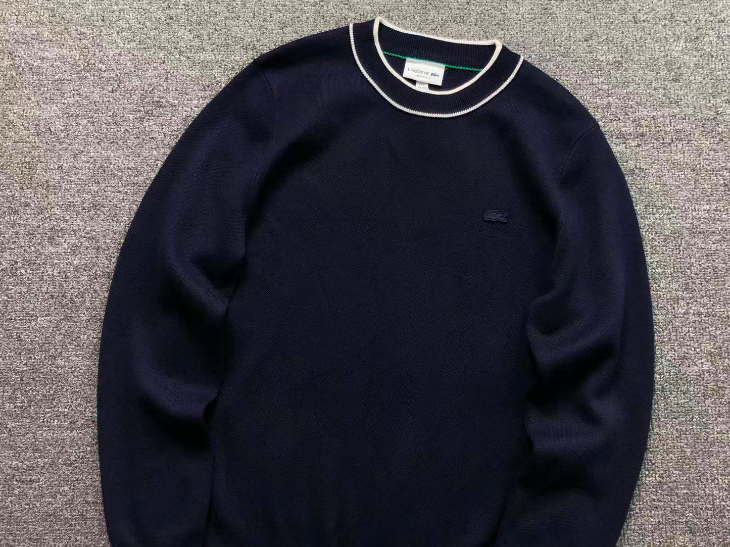 L - SWEATER