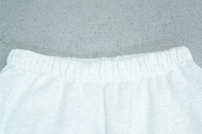 B - SWEATPANTS