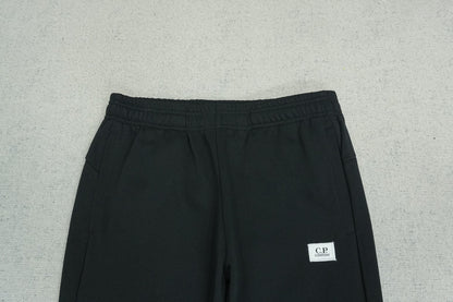C - SWEATPANTS