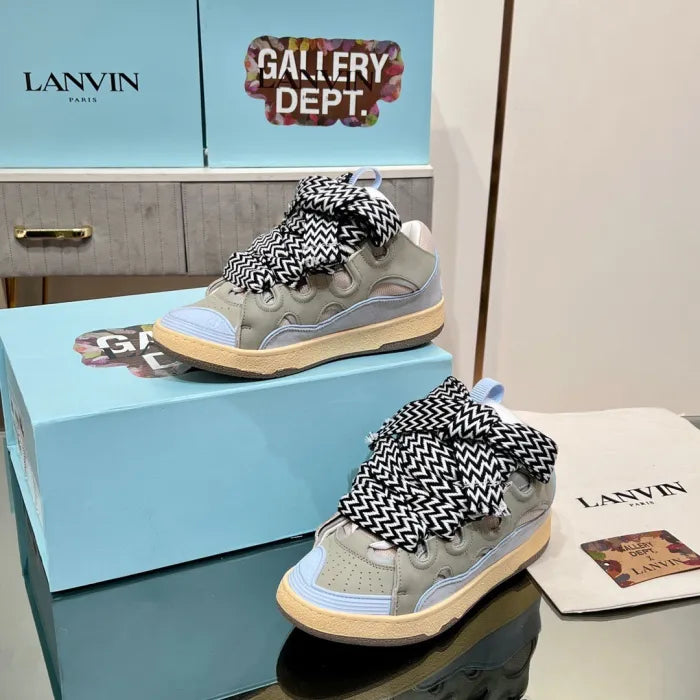 L - SNEAKERS