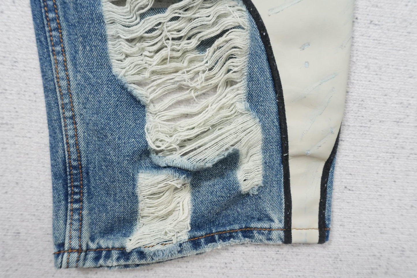 T - JEANS