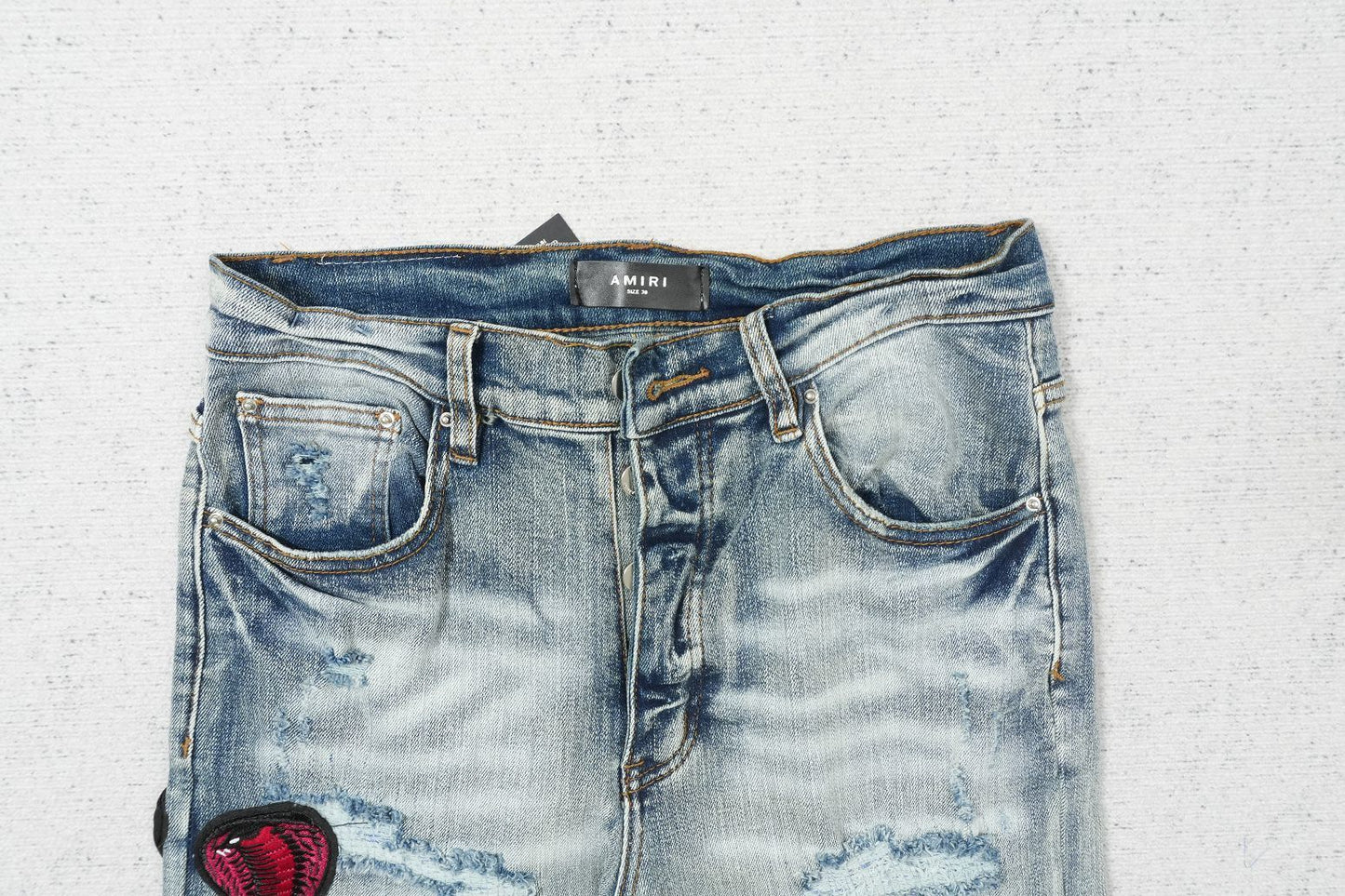 A - JEANS