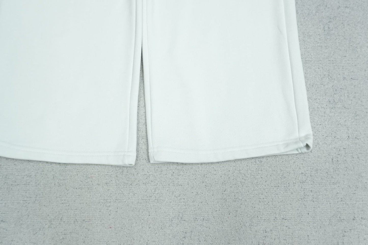 6PM - SWEATPANTS