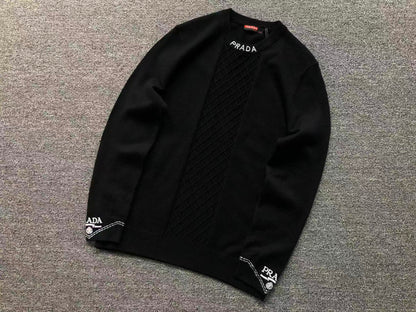 P - SWEATER