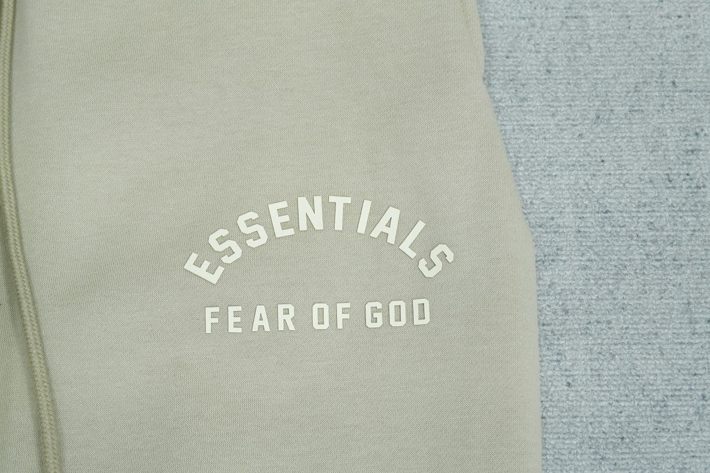 F - SWEATPANTS
