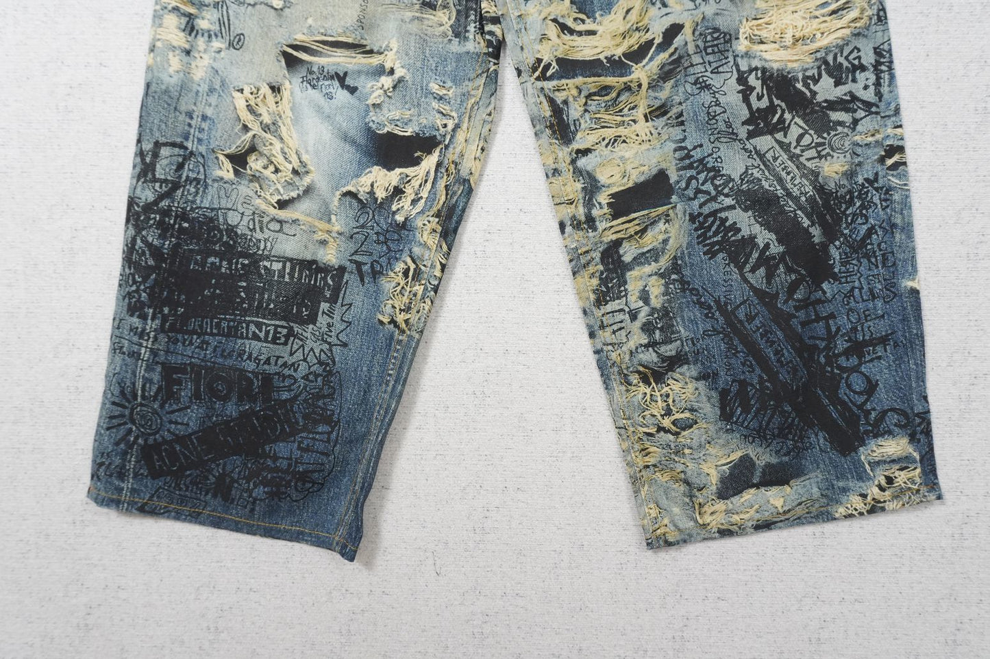 A - JEANS