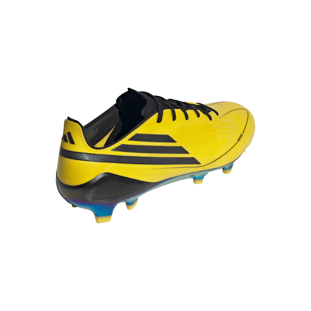 F - FUSSBALLSCHUHE