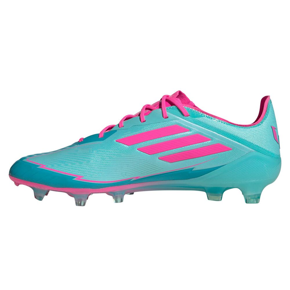 F - FUSSBALLSCHUHE