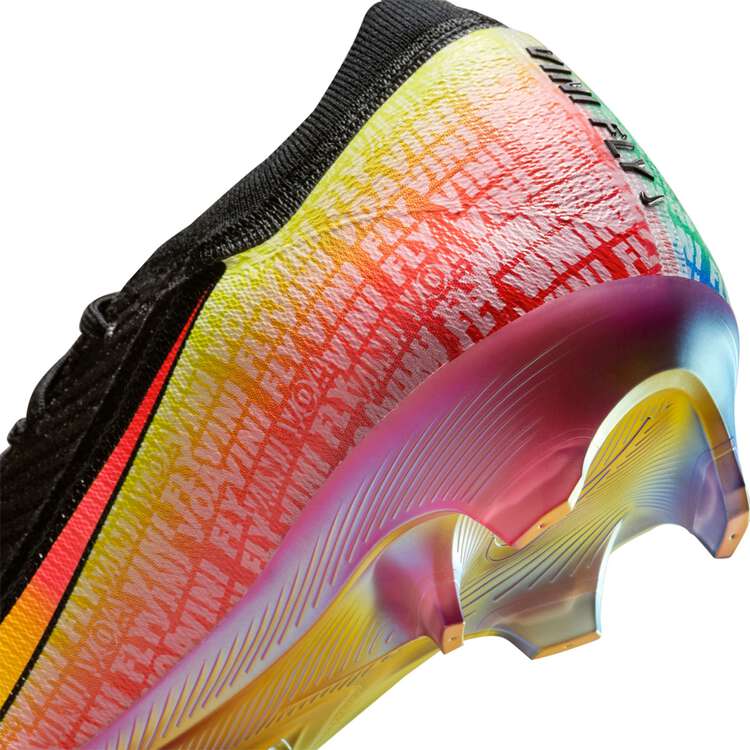 M - FUSSBALLSCHUHE