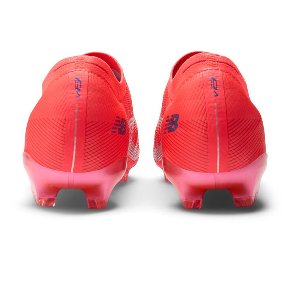 F - FUSSBALLSCHUHE