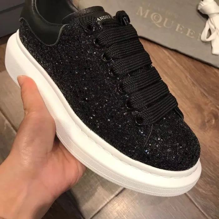 A - SNEAKERS