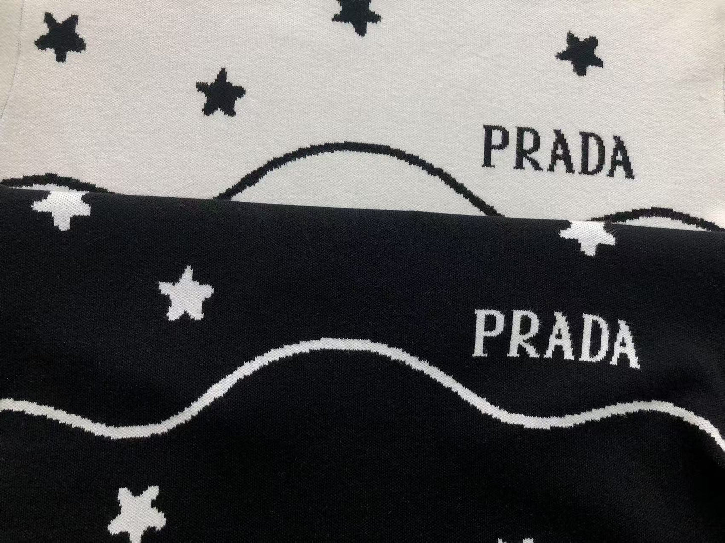P - SWEATER