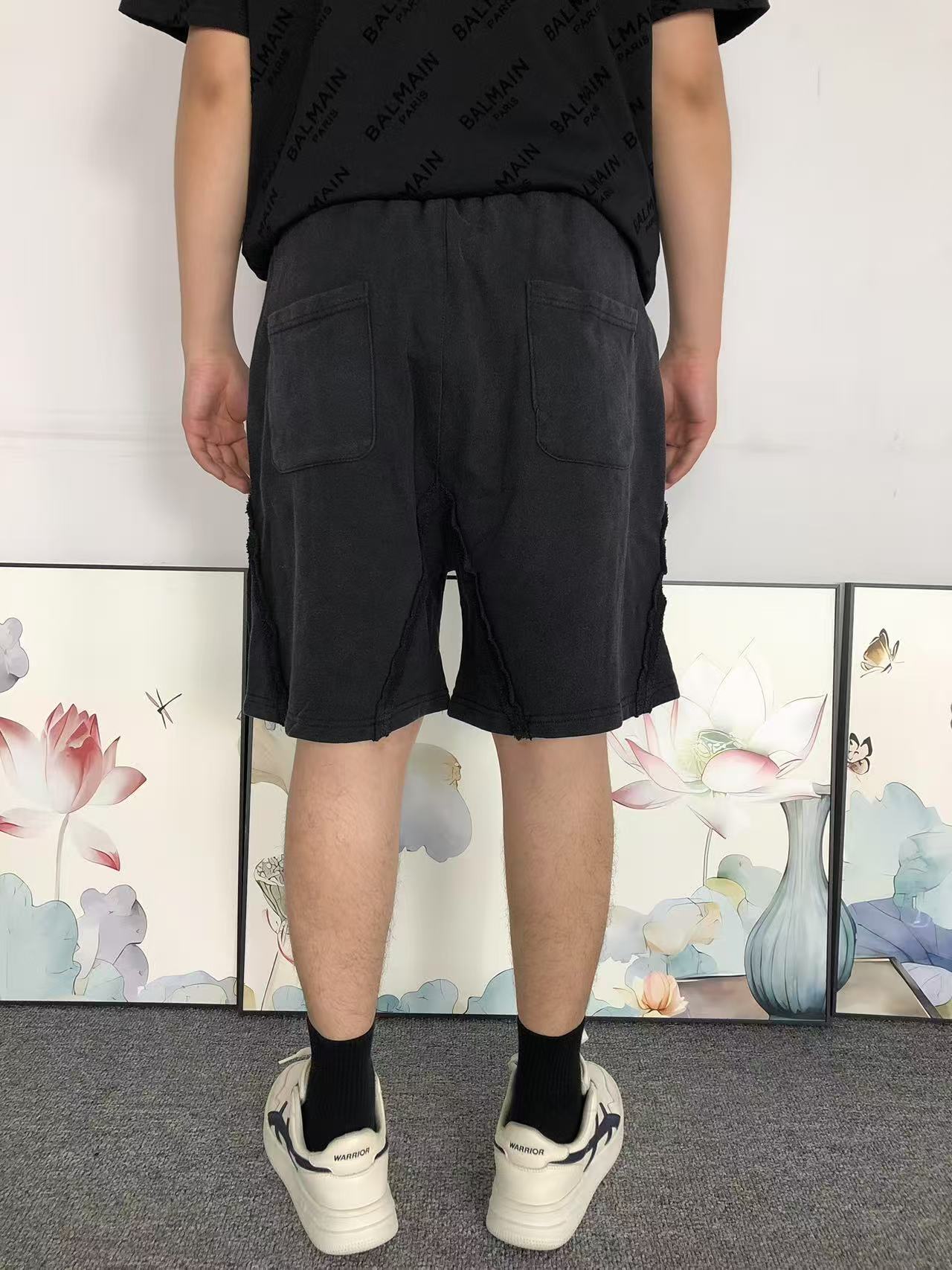 T - SHORTS