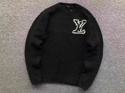 L - SWEATER