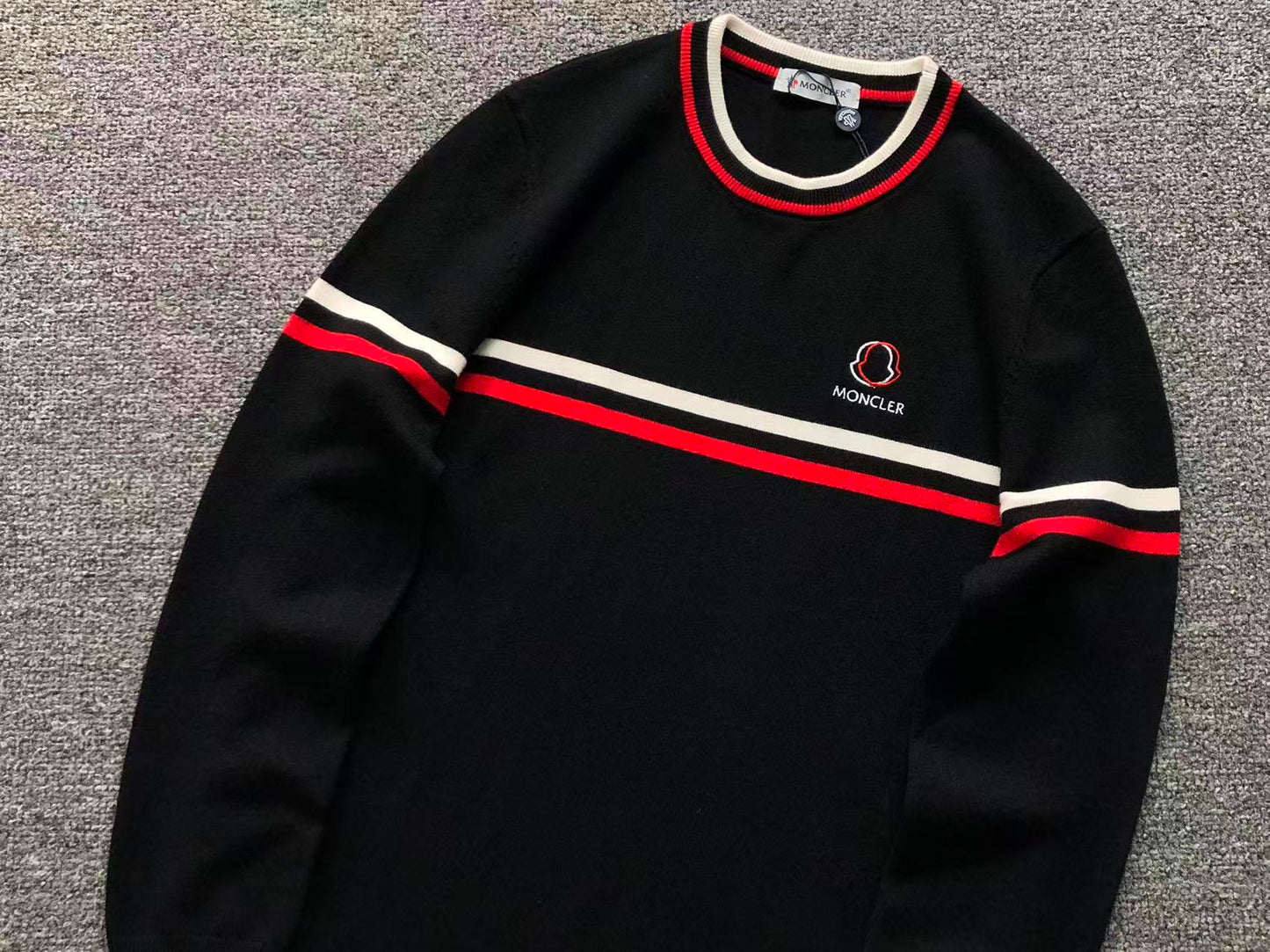 M - SWEATER