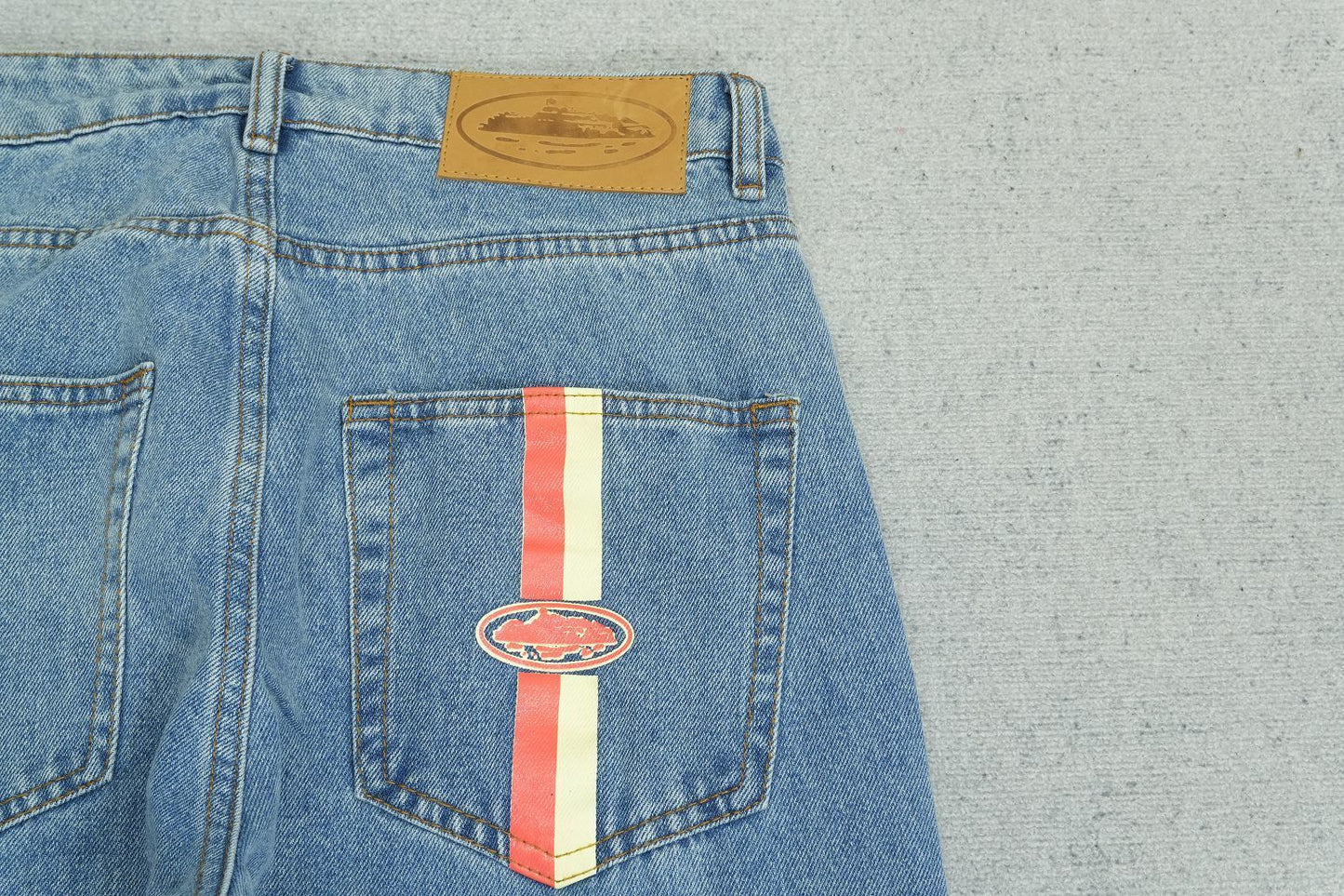 C - JEANS