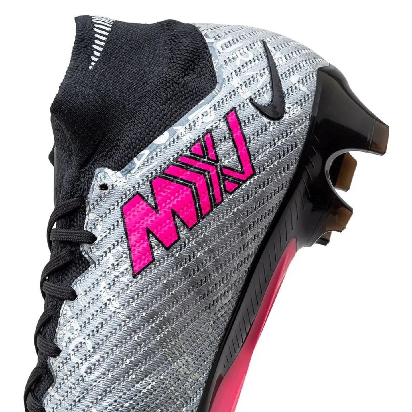 M - FUSSBALLSCHUHE