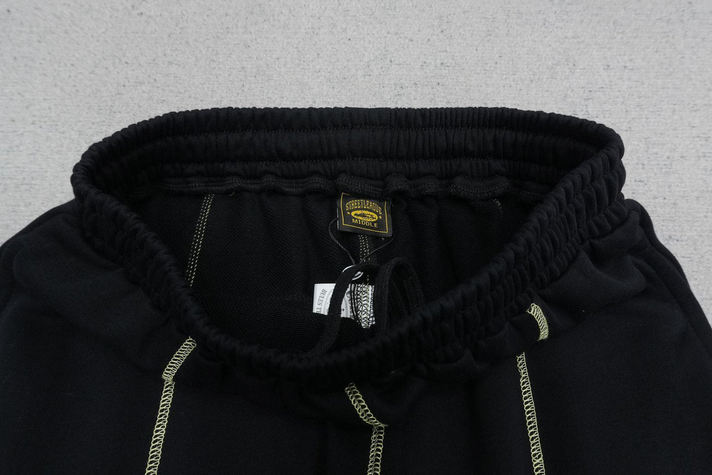 C - SWEATPANTS