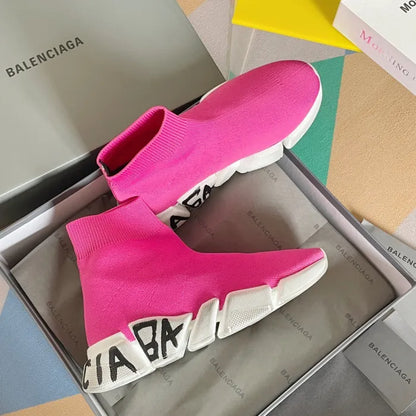 B - SNEAKERS