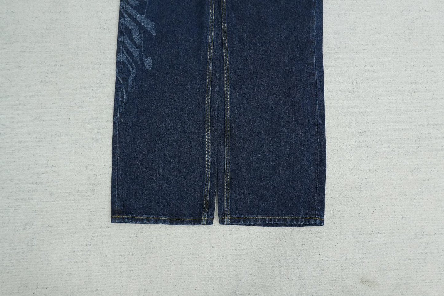C - JEANS