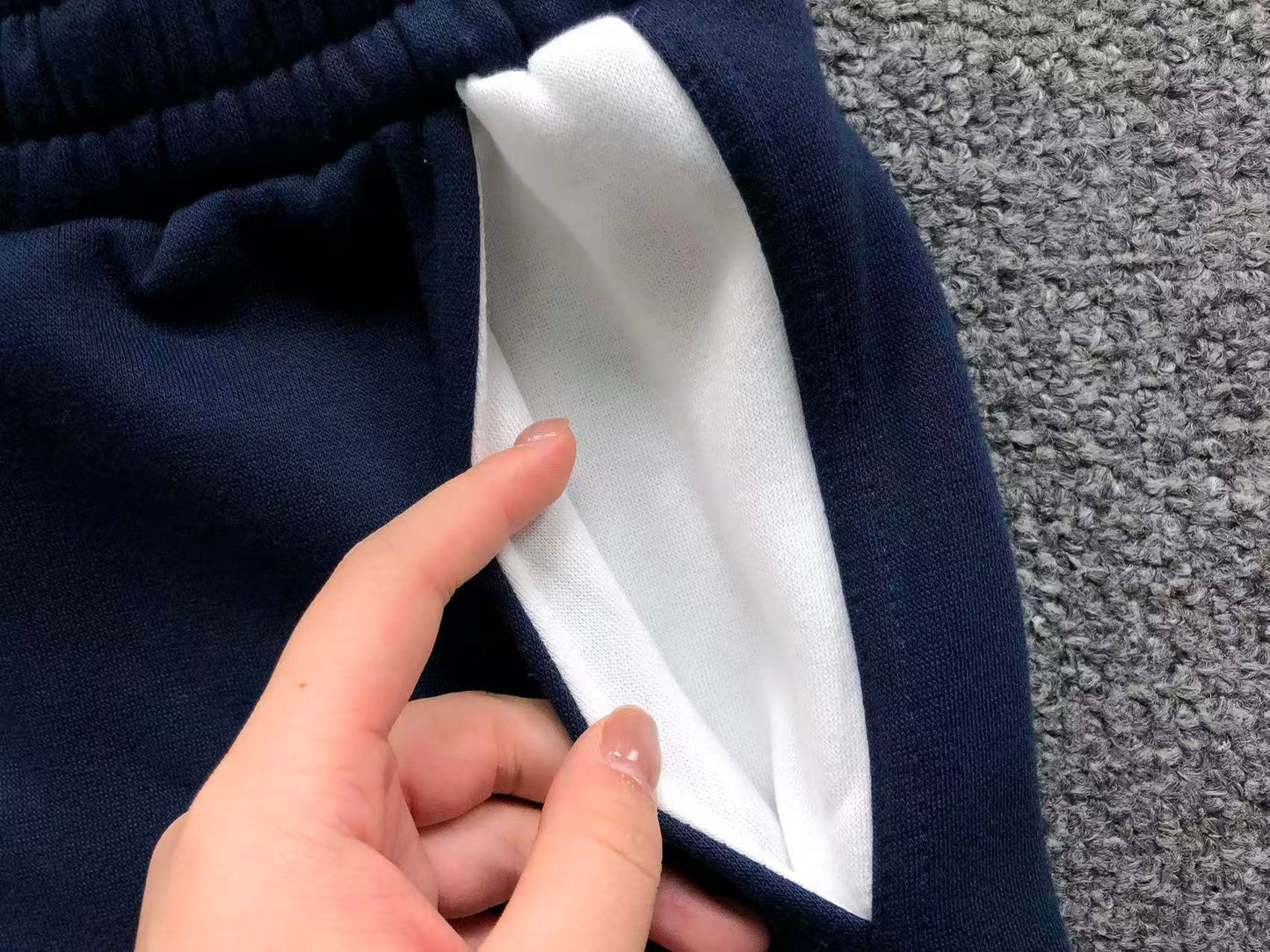M - SHORTS