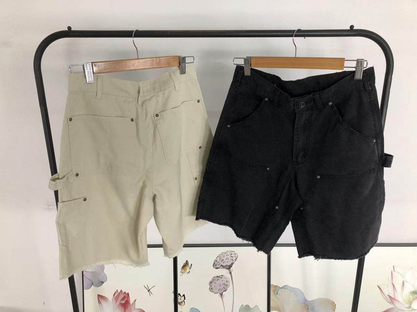 M - SHORTS