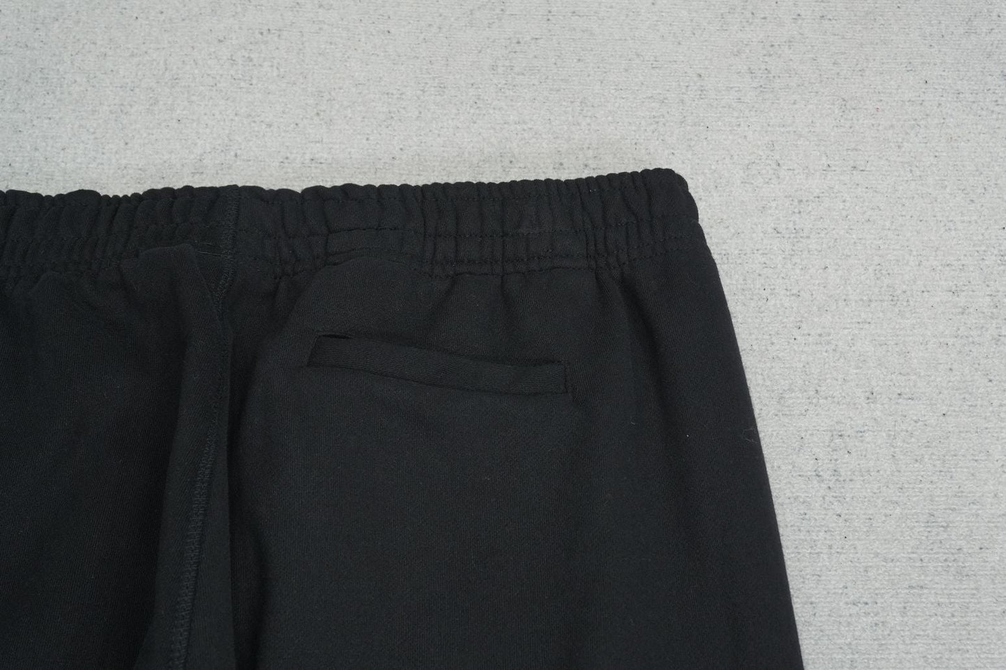 C - SWEATPANTS