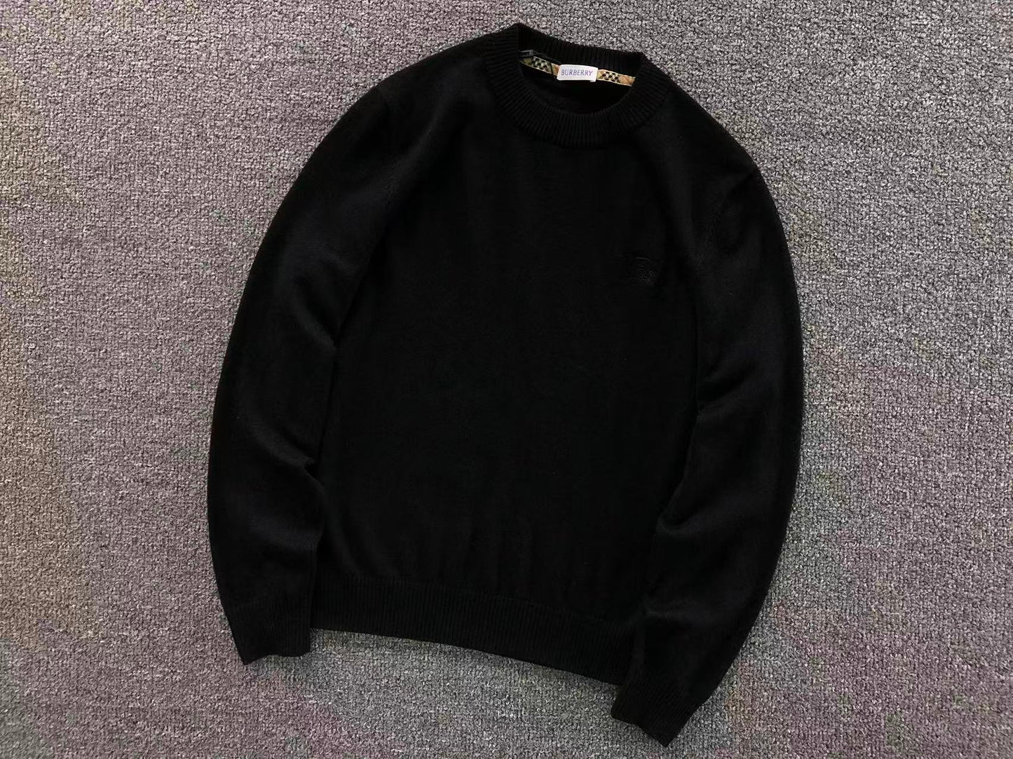 B - SWEATER