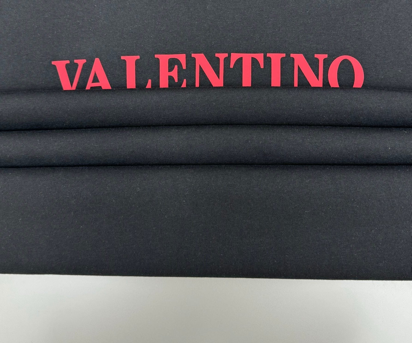 V - TSHIRT