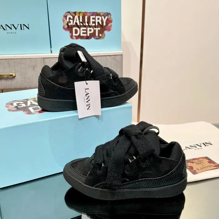 L - SNEAKERS