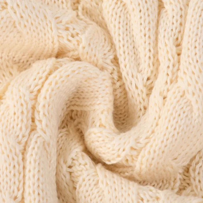 D - SWEATER