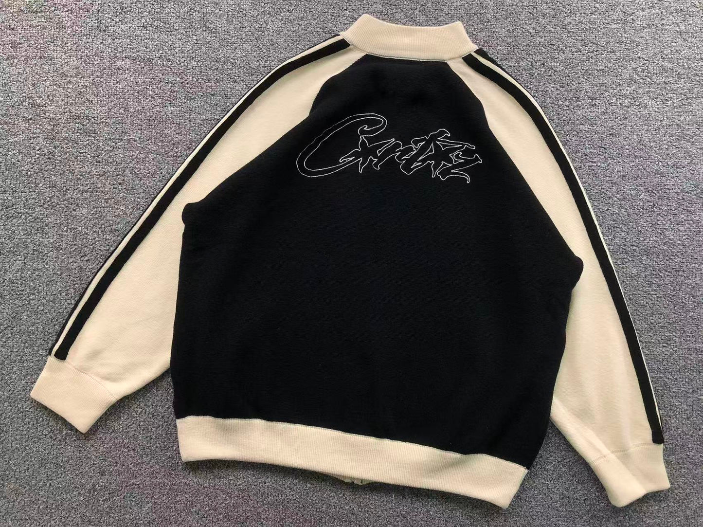 C - SWEATER