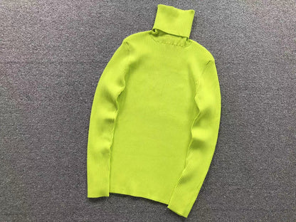 V - SWEATER
