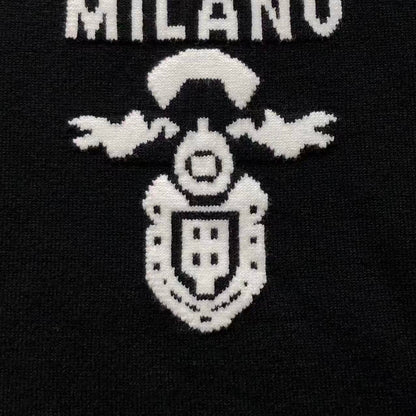 P - SWEATER