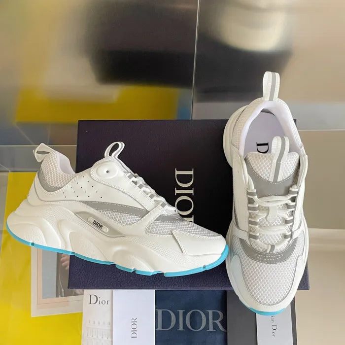 D - SNEAKERS