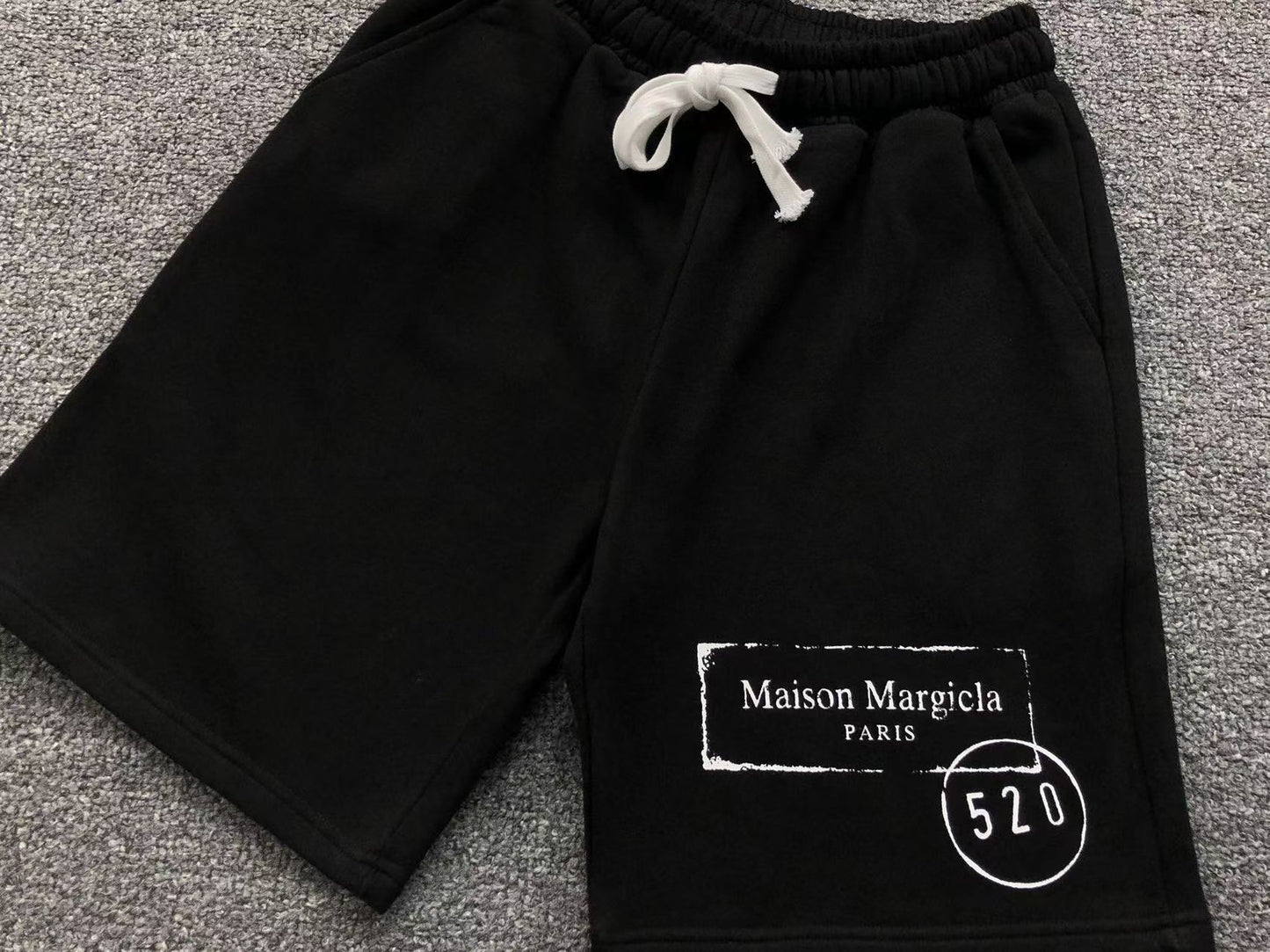 M - SHORTS