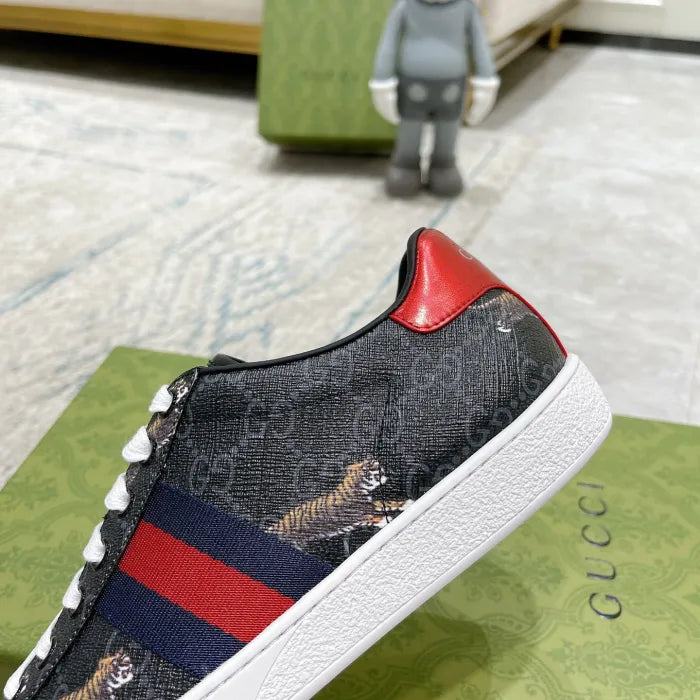 GG - SNEAKERS