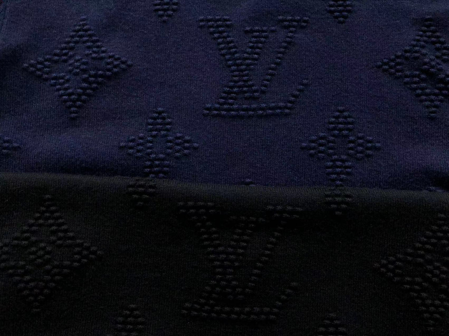 L - SWEATER